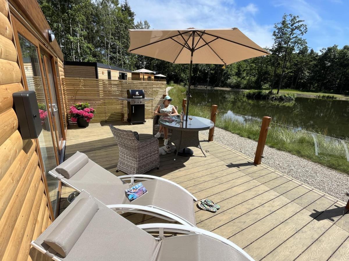 Oak Boutique Lodge Includes Hot Tub Air Con & Dog York Esterno foto
